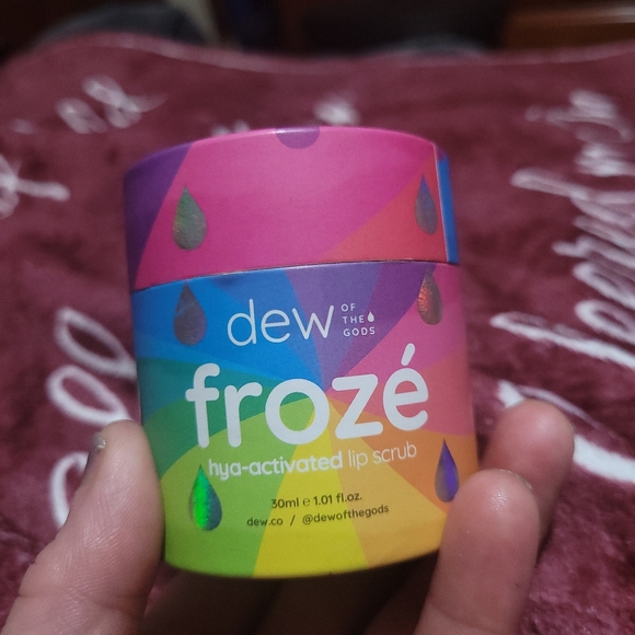 Dew of the gods frozelip scrub - Picture 2 of 2